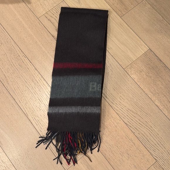 Barbour Accessories - Barbour wool scarf barely worn